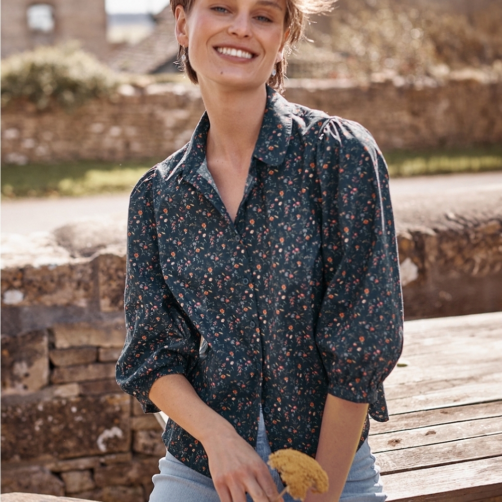 Garnet Hill × Liberty Fabric Pippa Organic Cotton Blouse In Navy Emma Victoria